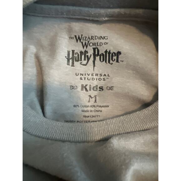 Harry Potter Hufflepuff Gray Tee Size Youth M Universal Studios Wizarding World - Picture 5 of 6